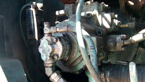 ขายรถแบคโค SK200-5 มาร์คไฟว์ ไฟฟ้าครบ ช่วงล่างเต็ม รถสวยสภาพดีพร้อมใช้งาน เอกสารเล่มทะเบียนพร้อมโอน ราคา730,000 สนใจโทร 090-8588220คุณนะ 093-3258446คุณบิว หรือเข้าดูสินค้าอื่นๆได้ที่ www.narong2truck.com หรือ www.truck.in.th/498 หรือเพจFacebook ณรงค์ ซื้อ