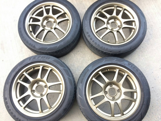 แม๊กขนาด 4 รู100  ขอบ 15 พร้อมยาง 185/55R15 ชุด 4 ล้อ tel.081-427-3941