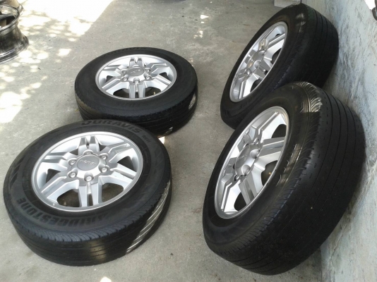 ล้ออีสุ ขอบ16นิ้ว6รู พร้อมยาง ชุดนี้ ราคา 5700 บาท