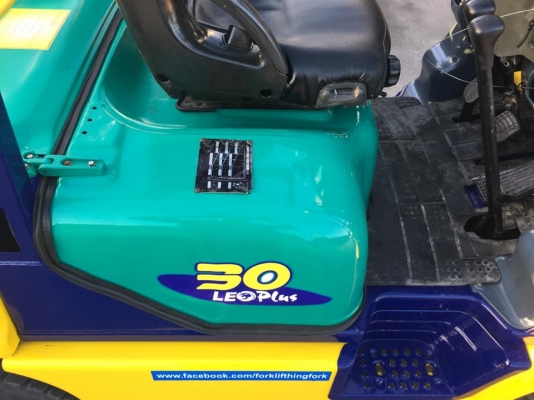 รถโฟล์คลิฟท์ตักยางพาราตักยางก้อนตักยางถ้วยตักทะลายปาล์ม รถโฟล์คลิฟท์ตักยางพาราตักยางก้อนตักยางถ้วยตักทะลายปาล์ม