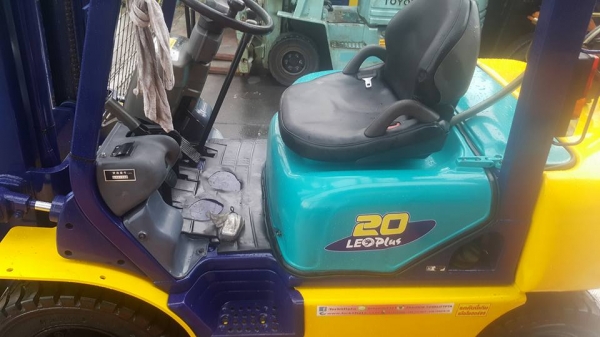 รถโฟล์คลิฟท์ตักยางพาราตักยางก้อนตักยางถ้วยตักทะลายปาล์ม รถโฟล์คลิฟท์ตักยางพาราตักยางก้อนตักยางถ้วยตักทะลายปาล์ม