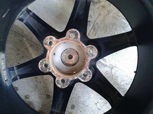 ขอบ19นิ้ว6รู ชุดนี้ ราคา 8500 บาท