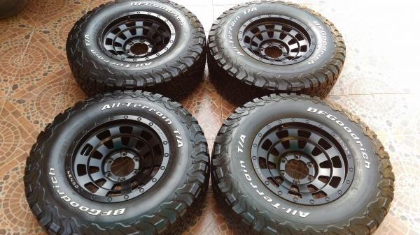 ขายล้อ Lenso max 4 พร้อมยาง BF KO2 ขนาด 265/75/16 ปี 15