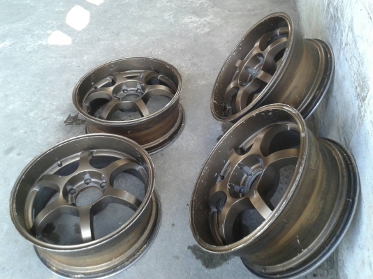 RG ขอบ20นิ้ว6รู ชุดนี้ ราคา 8300 บาท