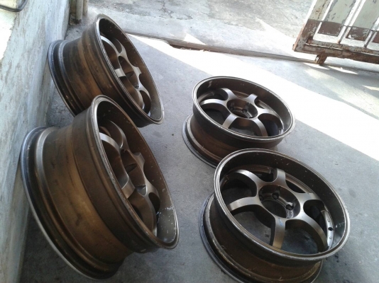 RG ขอบ20นิ้ว6รู ชุดนี้ ราคา 8300 บาท