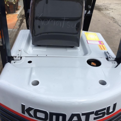 ขายรถโฟล์คลิฟท์ตักยางพารา ขายรถโฟล์คลิฟท์ตักยางพารา