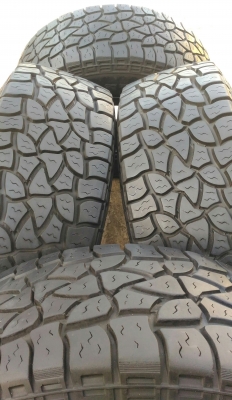 ขายล้อ ROCK พร้อมยาง MICKEY THOMPSON 285/75/16 ขายล้อ ROCK พร้อมยาง MICKEY THOMPSON 285/75/16