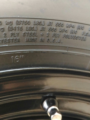 ขายล้อ ROCK พร้อมยาง MICKEY THOMPSON 285/75/16 ขายล้อ ROCK พร้อมยาง MICKEY THOMPSON 285/75/16