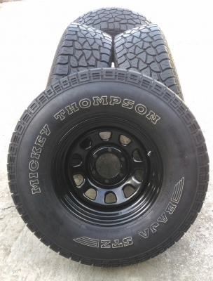 ขายล้อ ROCK พร้อมยาง MICKEY THOMPSON 285/75/16