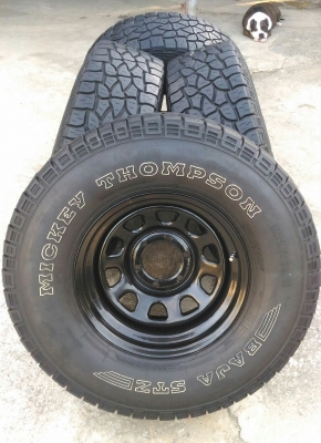ขายล้อ ROCK พร้อมยาง MICKEY THOMPSON 285/75/16 ขายล้อ ROCK พร้อมยาง MICKEY THOMPSON 285/75/16
