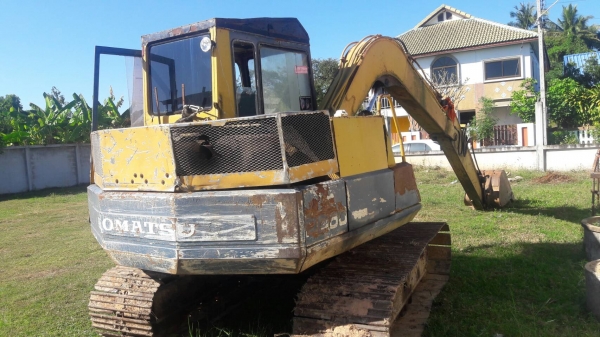 ขาย 370,000 KOMATSU pc 60-5 เครื่องดี ปั้มแรง เอวแน่น ช่วงล่างสวย  090-772-3710 090-772-3708