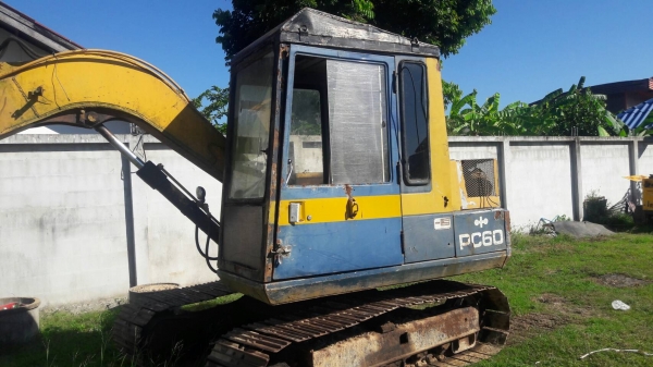 ขาย 370,000 KOMATSU pc 60-5 เครื่องดี ปั้มแรง เอวแน่น ช่วงล่างสวย  090-772-3710 090-772-3708