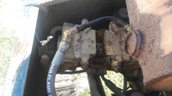 ขาย 370,000 KOMATSU pc 60-5 เครื่องดี ปั้มแรง เอวแน่น ช่วงล่างสวย  090-772-3710 090-772-3708