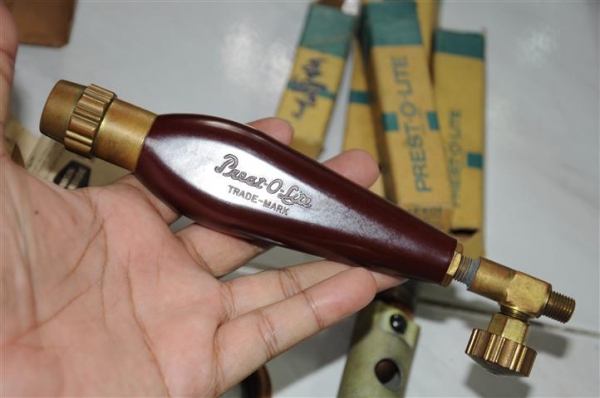 ชุดหัวเชื่อม งานรุ่นเก่าอเมริกายี่ห้อ Prest-o-lite Made In U.S.A.