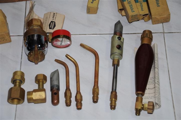 ชุดหัวเชื่อม งานรุ่นเก่าอเมริกายี่ห้อ Prest-o-lite Made In U.S.A.