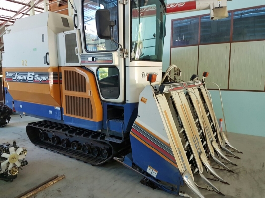 รถเกี่ยวนวดข้าว iseki japan6 นำเข้าจากญี่ปุ่น ไม่เคยใช้งานในไทย