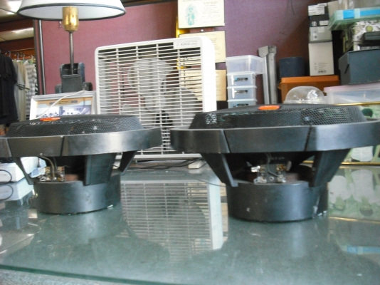 ลำโพง JBL รุ่น T 545 Mdae in USA แท้