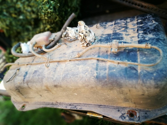 ขายถังน้ำมันวีทาร่า 5 ประตู สภาพสมบรูณ์ เก่าเก็บ