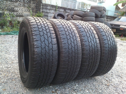 ขายยาง 265/65R17 บริดสโตน ปี15 ดอกยางหนาสดไม่แตกลายไม่ร้าวไม่มีปะ สวยๆ จำนวน 1 ชุด