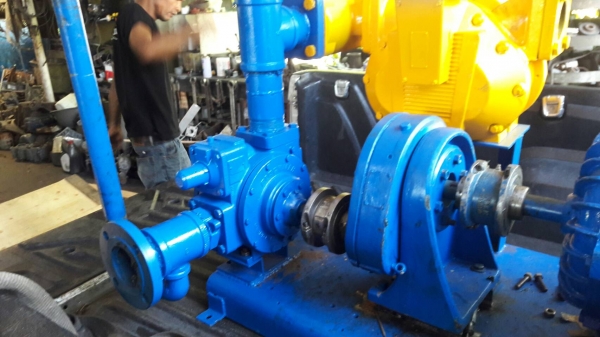 ขายปั้มโหลดน้ำมันขนาดใหญ่สำหรับคลังน้ำมัน มือสอง