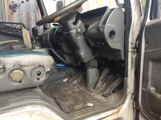 (มี2คัน)10ล้อหัวลาก260แรงM6...FN627RNC (ดูหน้าเล่ม)ปี2548 รถใช้งานอยู่ ตอนนี้จอดขายแล้ว..