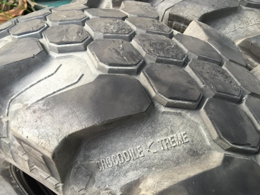 ล้อหยดน้ำ16x8 off-28 ยางCrocodile X Treme 36x12.5x16 ปี14