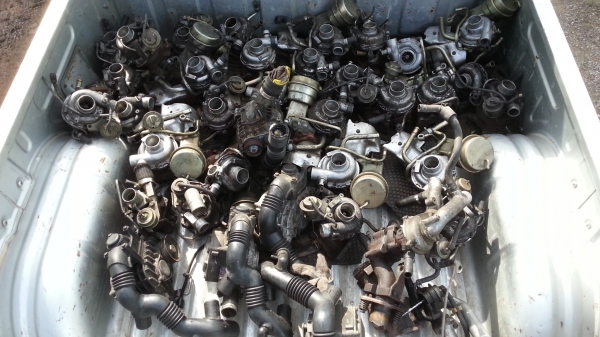 ขาย เทอร์โบ ihi f4 ลูกละ 3,500 และ super changer ลูกละ3,500