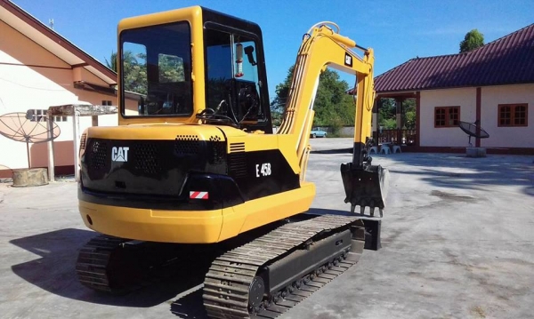 ขายแบคโฮ CAT E45 B ขายแบคโฮ CAT E45 B