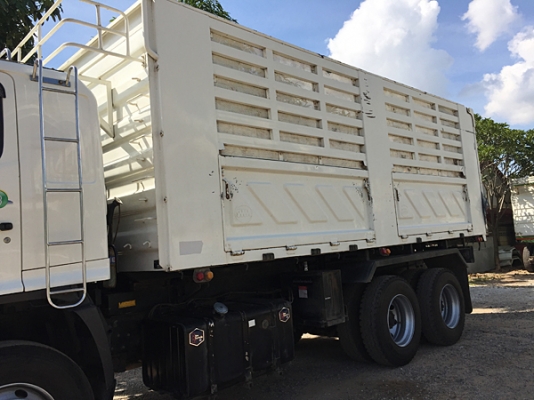 ขายรถพ่วง HINO 380 ซีรีส์500 ปี 56 ดั้มสามมิตร ยางดี ลูกสามเพลายาว 6.50 เมตร