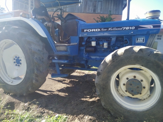 ขายด่วนฟอร์ด7810เก่านอก ขายด่วนฟอร์ด7810เก่านอก