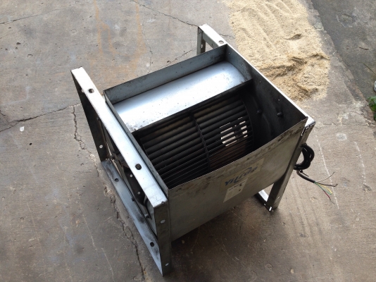 ขายโบวเวอร์ดูด-เป่าอากาศ Yilida ขนาด 2HP. 380V สภาพสวยวิ่งนิ่ม ให้ลมแรง พร้อมใช้งาน ขายโบวเวอร์ดูด-เป่าอากาศ Yilida ขนาด 2HP. 380V สภาพสวยวิ่งนิ่ม ให้ลมแรง พร้อมใช้งาน