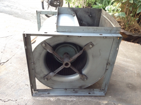 ขายโบวเวอร์ดูด-เป่าอากาศ Yilida ขนาด 2HP. 380V สภาพสวยวิ่งนิ่ม ให้ลมแรง พร้อมใช้งาน