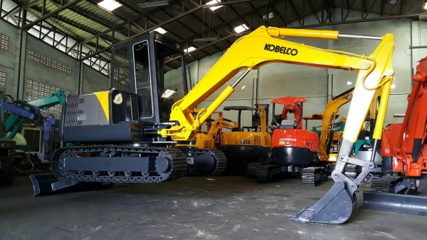 ขาย รถขุด KOBELCO รุ่น SK042 มือสองญี่ปุ่น แทรกเหล็กสวย หัวเก๋ง สลัก บูท เอวแน่น 100\% ปั้มนิ้ว คอนโทรลน้ำมัน ทำงานไว เทียบเท่า PC45 มือถือ/LINE ID: 0818753444