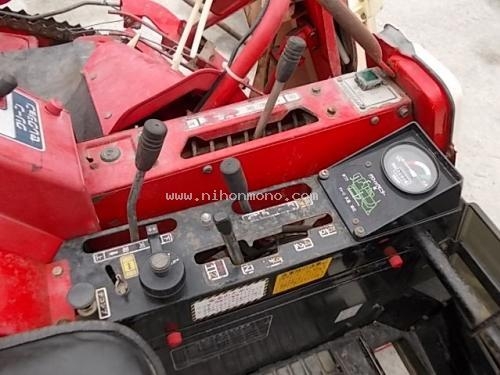 รถเกี่ยวข้าวนั่งขับ YANMAR TC950 เครื่องยนต์ดีเซล รหัสสินค้า 80802977 www.nihonmono.com