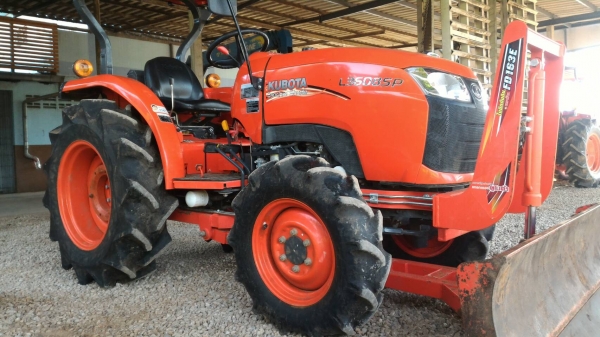 ขายรถไถ KUBOTA L3608SP ใช้งานมา 89 ชม. พร้อมดันหน้า ราคา 380,000 สนใจโทรสอบถามได้ครับ DC Tractor Rayong 0818618678,0899347475 https://www.facebook.com/DC-Tractor-Rayong-3071545327…/shop… id line=081-8618678 id line=089-9347475 มีรถขนส่งบริกา ขายรถไถ KUBOTA L3608SP ใช้งานมา 89 ชม. พร้อมดันหน้า ราคา 380,000 สนใจโทรสอบถามได้ครับ DC Tractor Rayong 0818618678,0899347475 https://www.facebook.com/DC-Tractor-Rayong-3071545327…/shop… id line=081-8618678 id line=089-9347475 มีรถขนส่งบริกา