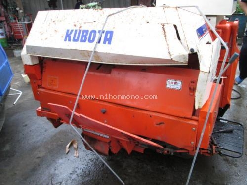 รถเกี่ยวข้าวนั่งขับ KUBOTA RX950 เครื่องยนต์ดีเซล 9.5แรงม้า รหัสสินค้า 13001475 www.nihonmono.com รถเกี่ยวข้าวนั่งขับ KUBOTA RX950 เครื่องยนต์ดีเซล 9.5แรงม้า รหัสสินค้า 13001475 www.nihonmono.com