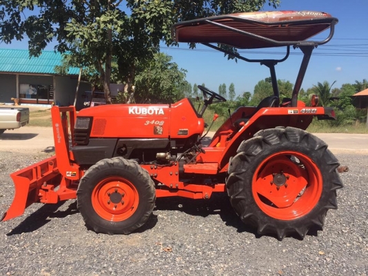 ขายรถไถคูโบต้า L34084WD2เพลา  สภาพพร้อมใช้งาน ทุกระบบสมบูรณ์ ราคา #198,000 บาท เอกสารเล่มทะเบียนพร้อม พร้อมอุปกรณ์ใบมีดดันดินหน้าและผานพรวน สนใจโทร 081-9136451 , 099-0687668 ขอดูรูปเพิ่มเติมทาง line:bo6451 ค่ะ