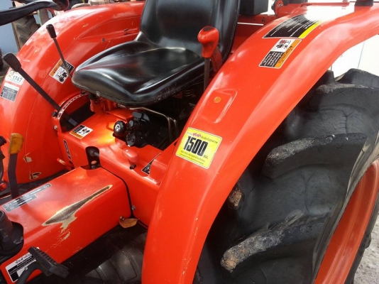 คูโบต้า L3608DT 4 WD ใบมีดดันหน้า ตัดหญ้าใหม่ เกรด A