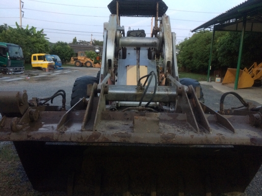 ขายรถตัก Furukawa FL160 ; รถเก่าญี่ปุ่น 100\%;  สภาพสวยพร้อมใช้งานได้ทันที สนใจติดต่อ 081-9485494