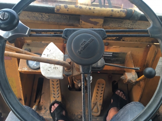 ขายรถตัก Komatsu JH30B ; รถเก่าญี่ปุ่น 100\%; สภาพสวยพร้อมใช้งานได้ทันที สนใจติดต่อ 081-9485494 ขายรถตัก Komatsu JH30B ; รถเก่าญี่ปุ่น 100\%; สภาพสวยพร้อมใช้งานได้ทันที สนใจติดต่อ 081-9485494