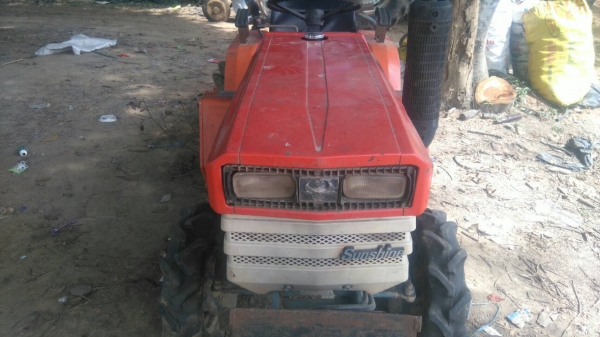 รถตีดิน. 2เพลาไม่มีพาน หน้า.  70000