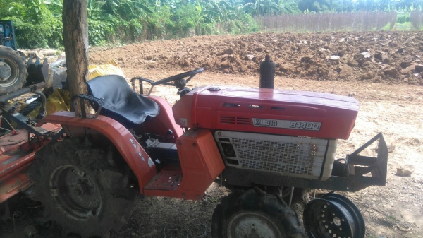 รถตีดิน. 2เพลาไม่มีพาน หน้า.  70000