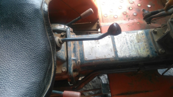 รถตีดิน. 2เพลาไม่มีพาน หน้า.  70000