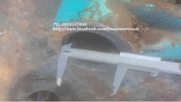 FROM JAPAN สินค้าเก่านอก ขายถูกด่วนๆโตงเตงสำหรับรถขุดไซค์ 200 ,220 สลัก 80 มิล/ ราคาเพียง 7,500 บาท สนใจรีบติดต่อ 0819337688