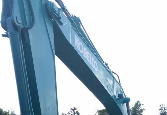 **1,180,000 บ.ต่อรอง/// แบคโฮ KOBELCO SK200 MARK 6 YN07 ไฟเต็ม เครื่อง+ปั้ม ดี แรง เร็ว เอวแน่น ช่วงล่าง75\% แอร์เย็น บอดี้สวย พร้อมใช้ เอกสารอินวอย **ขาย KOBELCO MARK-6 SK200 YN-07 แบคโฮสภาพสวยๆ พร้อมลุย มีอินวอย HYD.EXCAVATOR KOBELCO SK200 YN 07 MARK lV