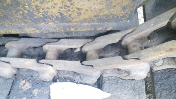 ขายเหมารถแมคโค โคมัสสุ PC-100-3 สภาพสมบูรณ์ 1คัน สภาพไม่สมบูรณ์ 1คัน ขาดตัวเดิน เครื่องไม่เดิม ปั้มมี ขายไม่แพงครับสนใจโทรมาคุยกันครับ