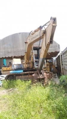 ขายเหมารถแมคโค โคมัสสุ PC-100-3 สภาพสมบูรณ์ 1คัน สภาพไม่สมบูรณ์ 1คัน ขาดตัวเดิน เครื่องไม่เดิม ปั้มมี ขายไม่แพงครับสนใจโทรมาคุยกันครับ