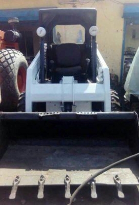 รถตัก BoBCaTรุ่นS130