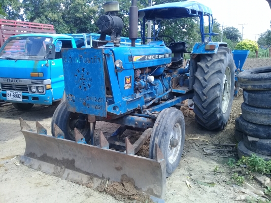 ขายรถไถซื้อไปใช้งานได้เลยเอกสารพร้อมโอนFord78แรงอุปกร์5อย่างค่ะ ขายรถไถซื้อไปใช้งานได้เลยเอกสารพร้อมโอนFord78แรงอุปกร์5อย่างค่ะ