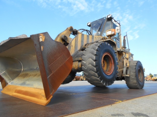 ขายรถตัก KOMATSU WA300-1 ขายรถตัก KOMATSU WA300-1